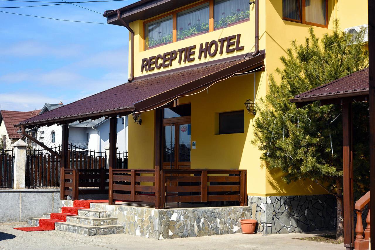 Hotel Tudor Ploiesti Exterior photo